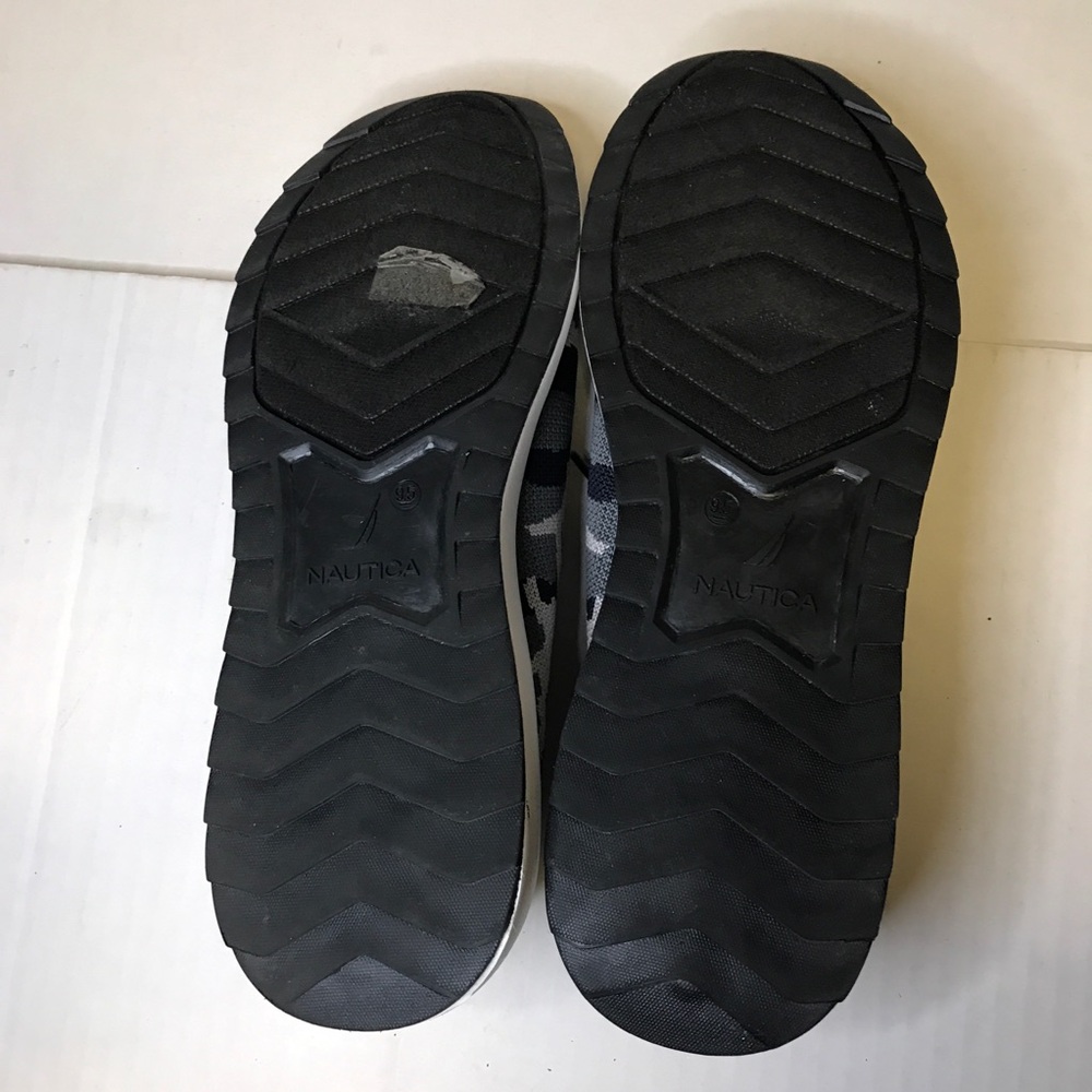 Nautica Slip On Knit Camouflage Sneakers Women Sz 9.5 Great Condition - Picture 12 of 14